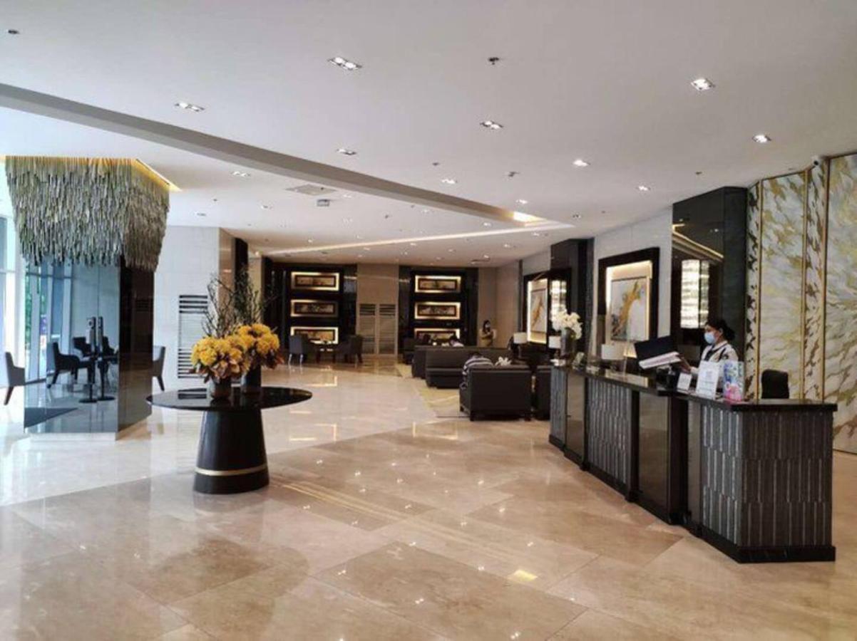 Penthouse Studio At Fame Residence 41St Floor, Shangrila-Megamall Manila Exterior foto