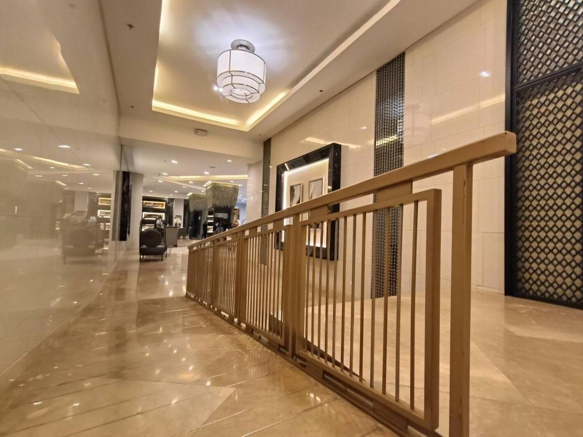Penthouse Studio At Fame Residence 41St Floor, Shangrila-Megamall Manila Exterior foto