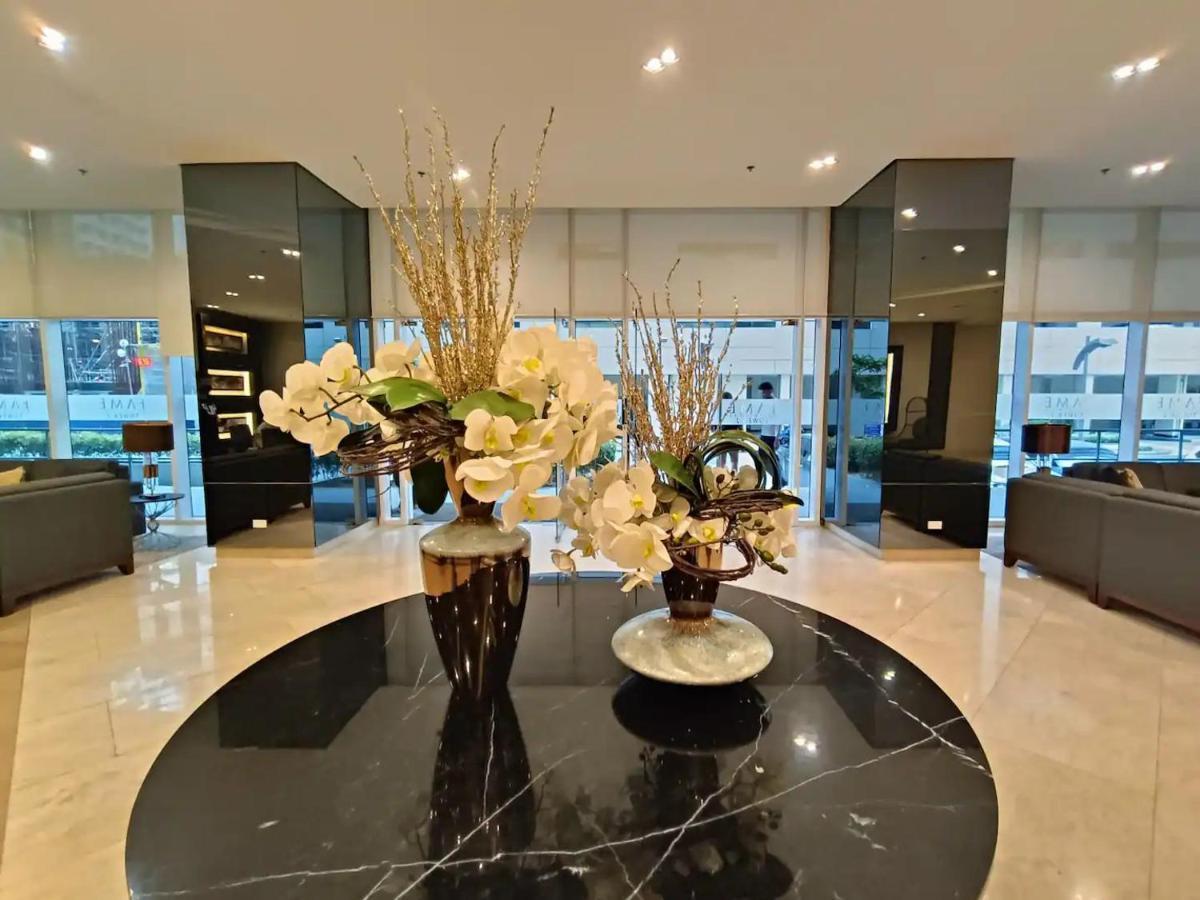Penthouse Studio At Fame Residence 41St Floor, Shangrila-Megamall Manila Exterior foto