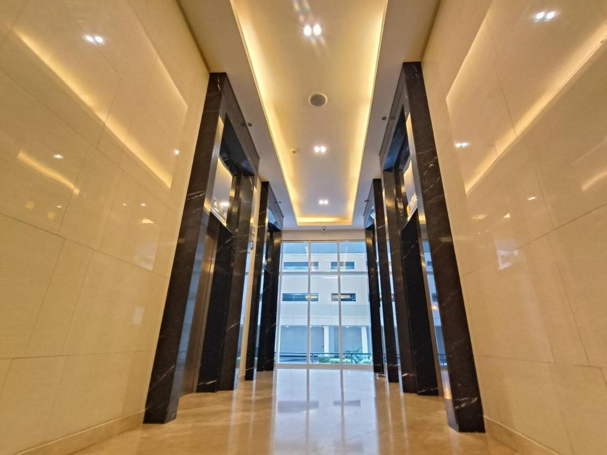 Penthouse Studio At Fame Residence 41St Floor, Shangrila-Megamall Manila Exterior foto