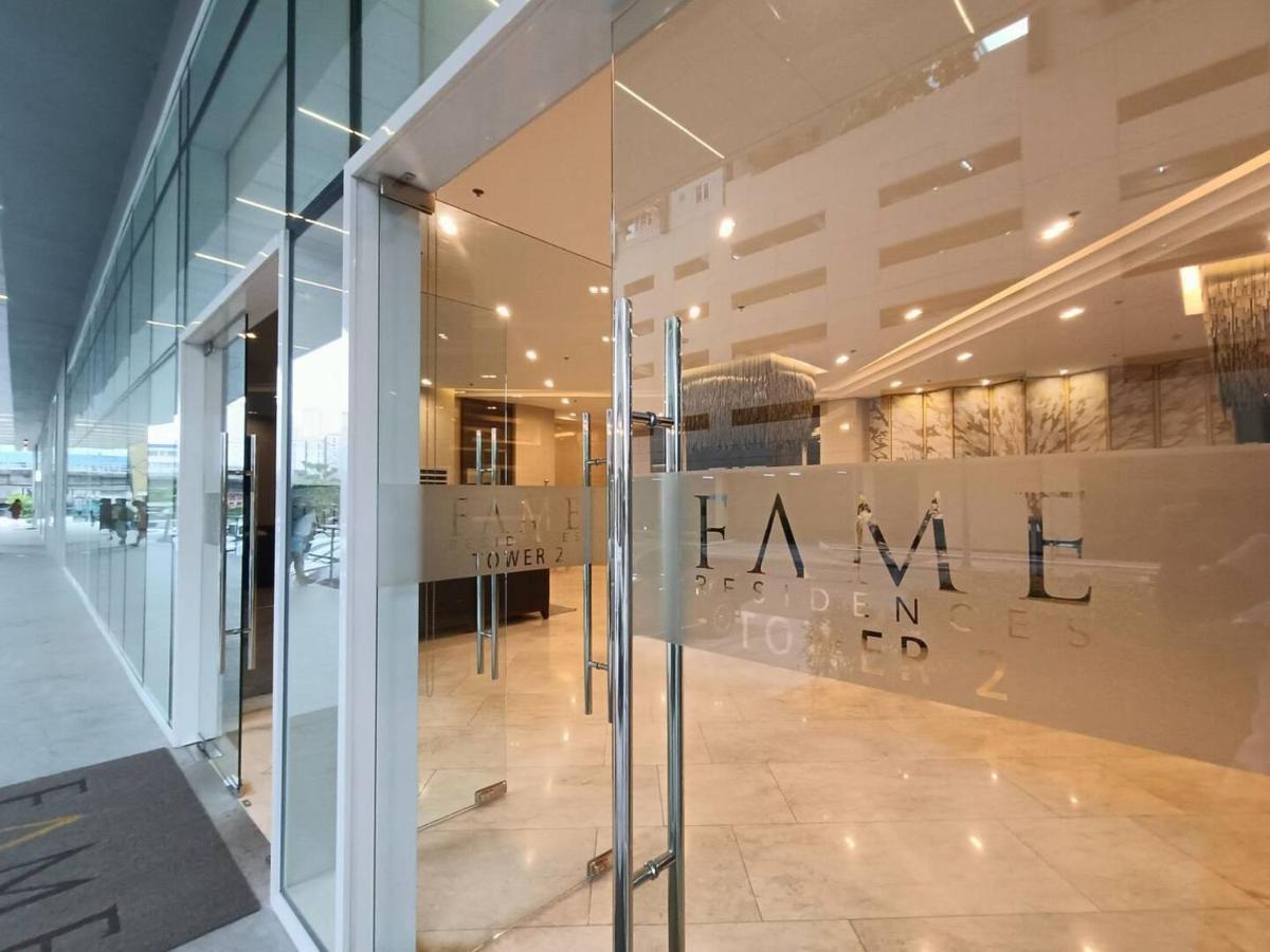 Penthouse Studio At Fame Residence 41St Floor, Shangrila-Megamall Manila Exterior foto